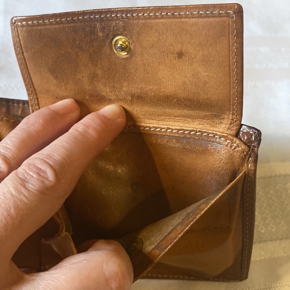 Vintage Celine Wallet color transfer scratches inside minimal rubs - Picture 11 of 14